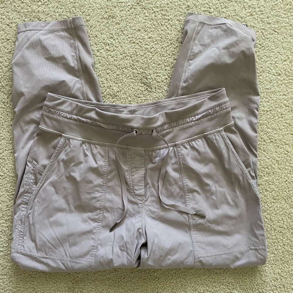 Lululemon Dance Studio Mid-rise Crop 25”
